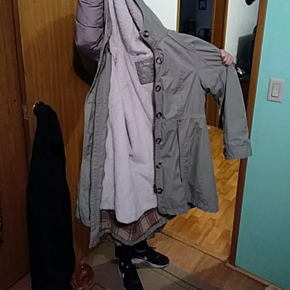 L.L. Bean coat - Picture 4 of 4